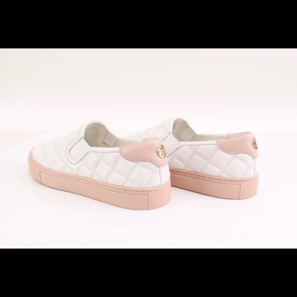 Tory Burch Willa quilted slip on never worn